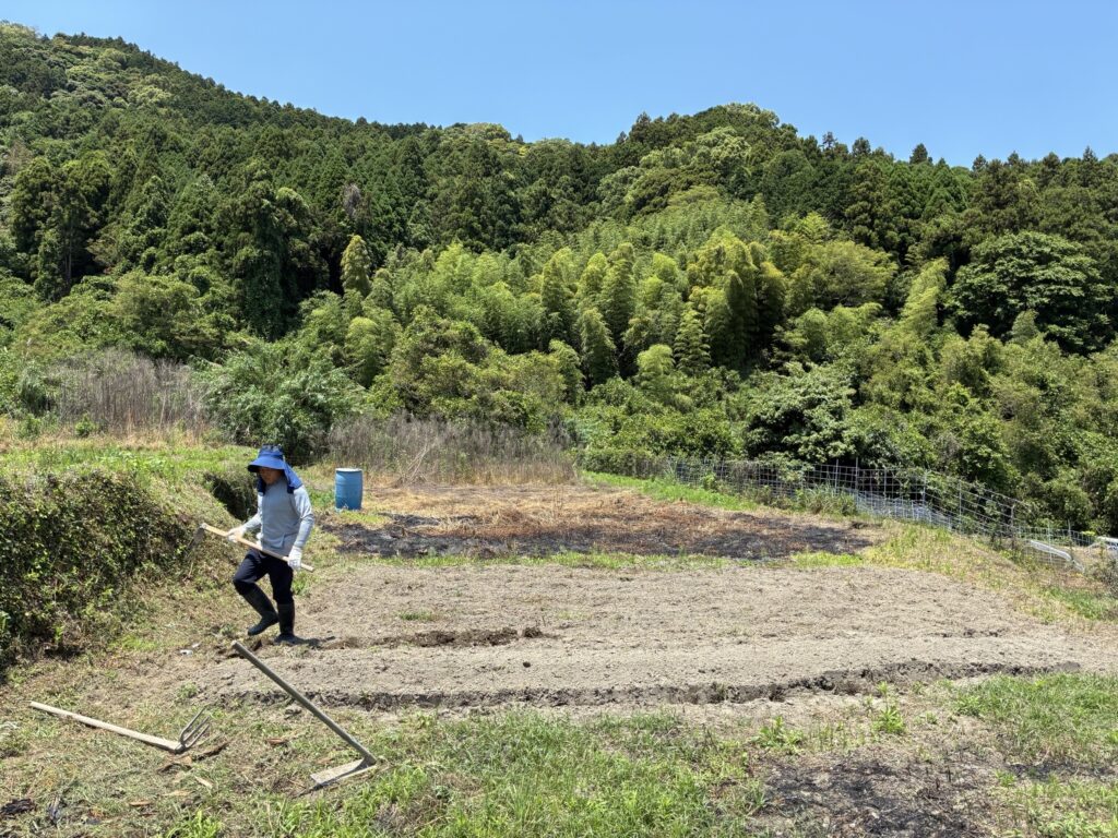代表者と里山